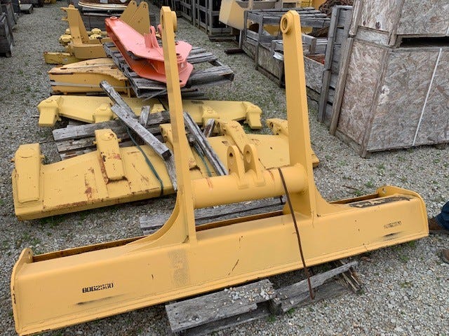 New OEM Genuine John Deere Blade, Part # 8062560