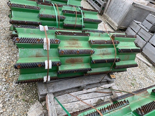 New OEM Genuine John Deere Rasp Bar Cylinder, Part # AH213554