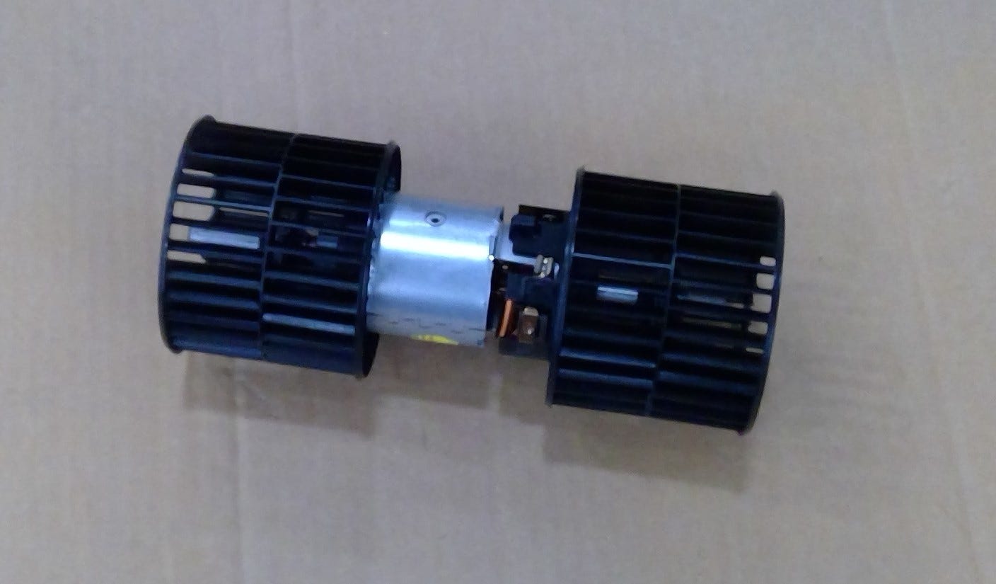 New OEM Genuine John Deere Blower Motor, Part # AL30061