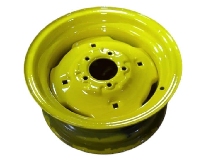 New OEM Genuine John Deere Rim, Part # AM103729