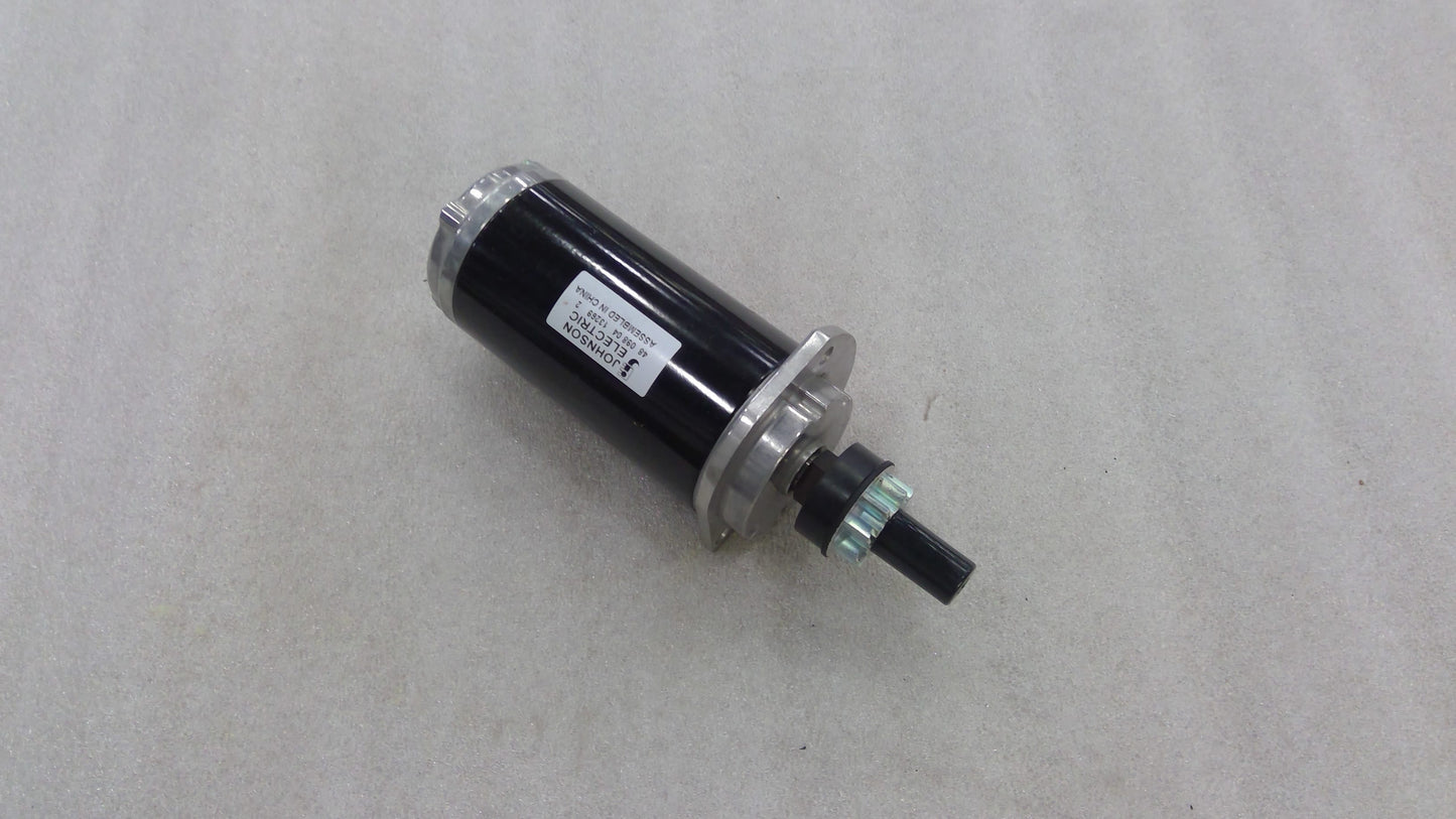 New OEM Genuine John Deere Starter Motor, Part # AM121405