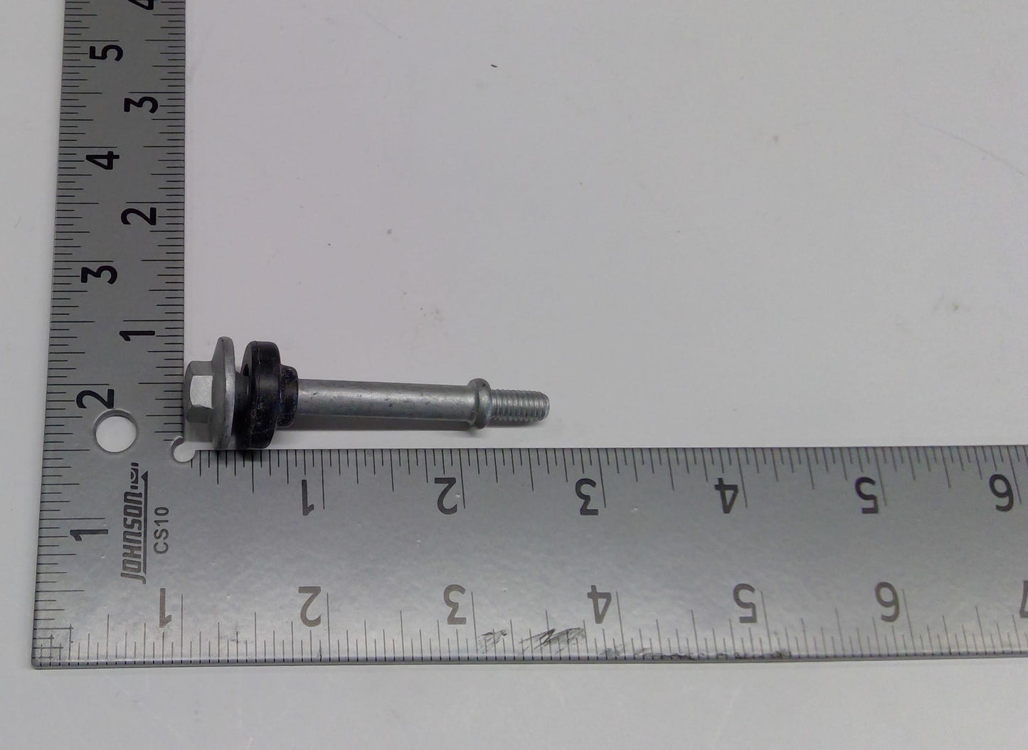 New OEM Genuine John Deere Bolt, Part # C420240906