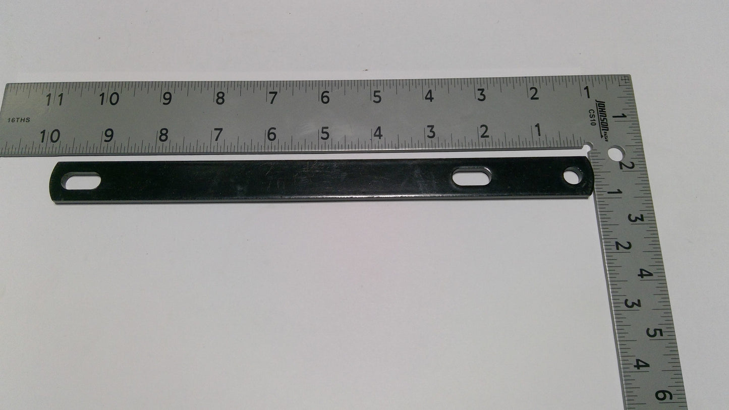 New OEM Genuine John Deere Support, Part # LVU11421