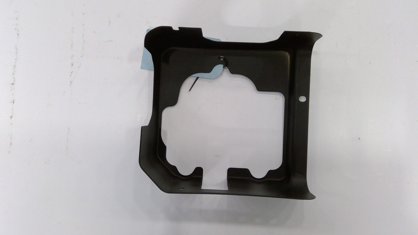 New OEM Genuine John Deere Deflector, Part # M146631