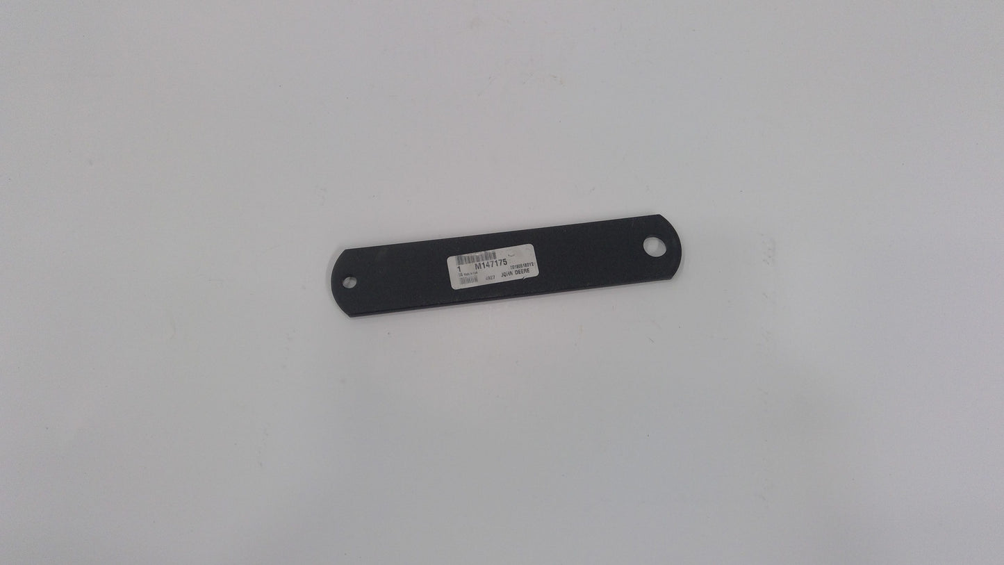 New OEM Genuine John Deere Bracket, Part # M147175