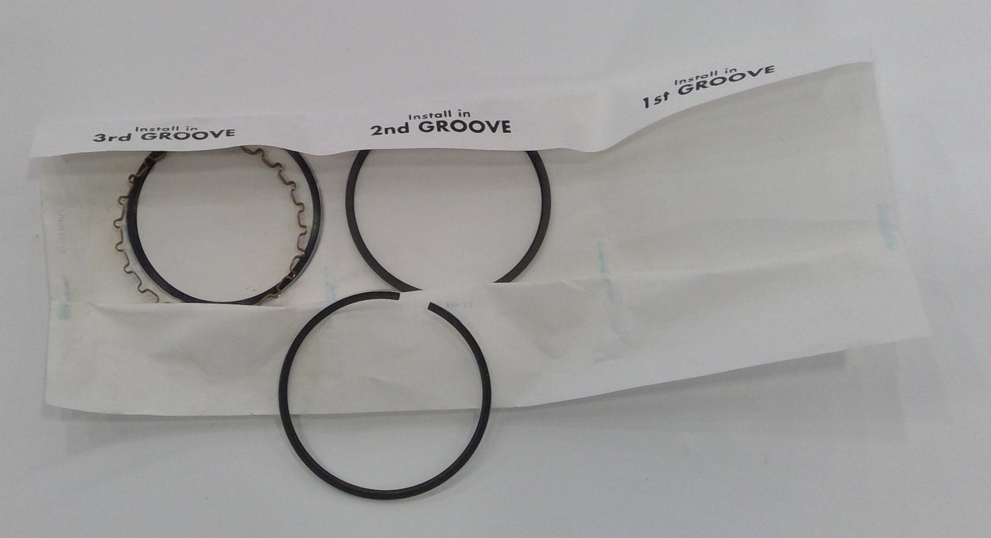 New OEM Genuine John Deere Ring, Part # M42085