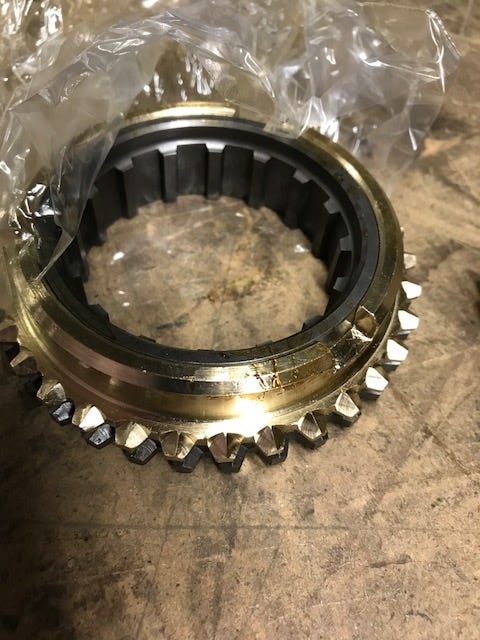 New OEM Genuine John Deere Gear, Part # PE60112410
