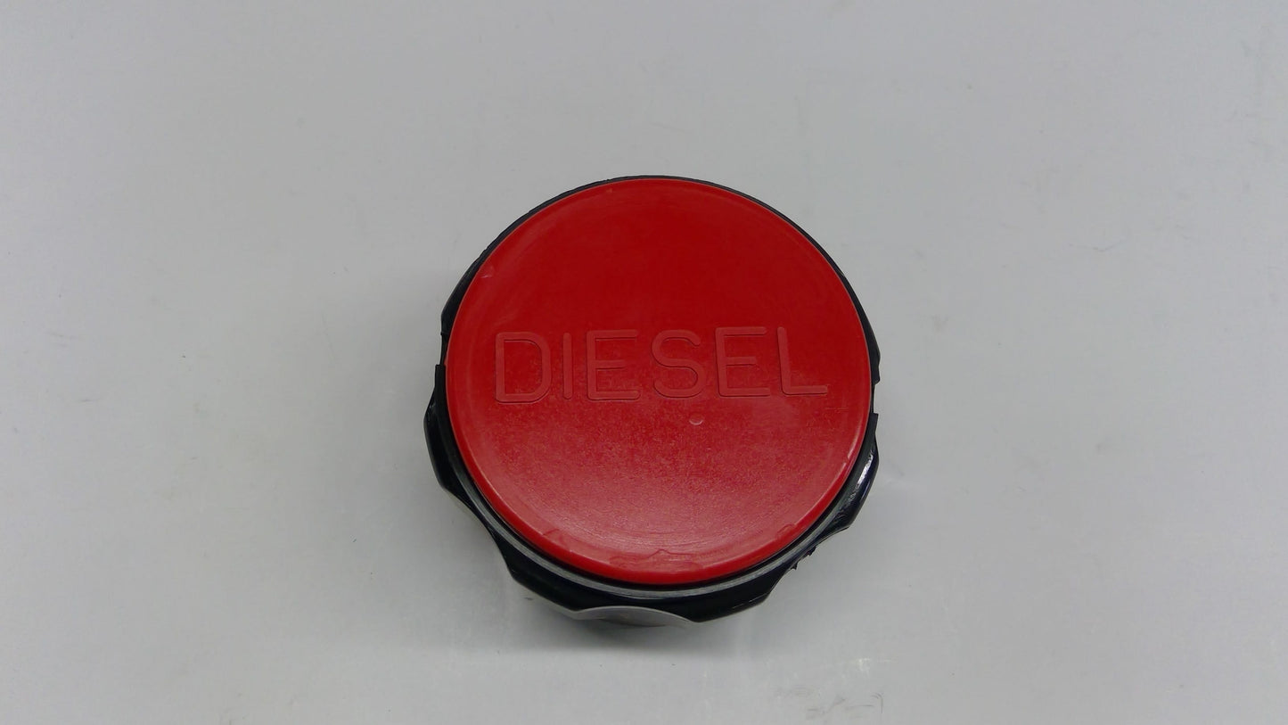 New OEM Genuine John Deere Filler Cap, Part # PE60115226