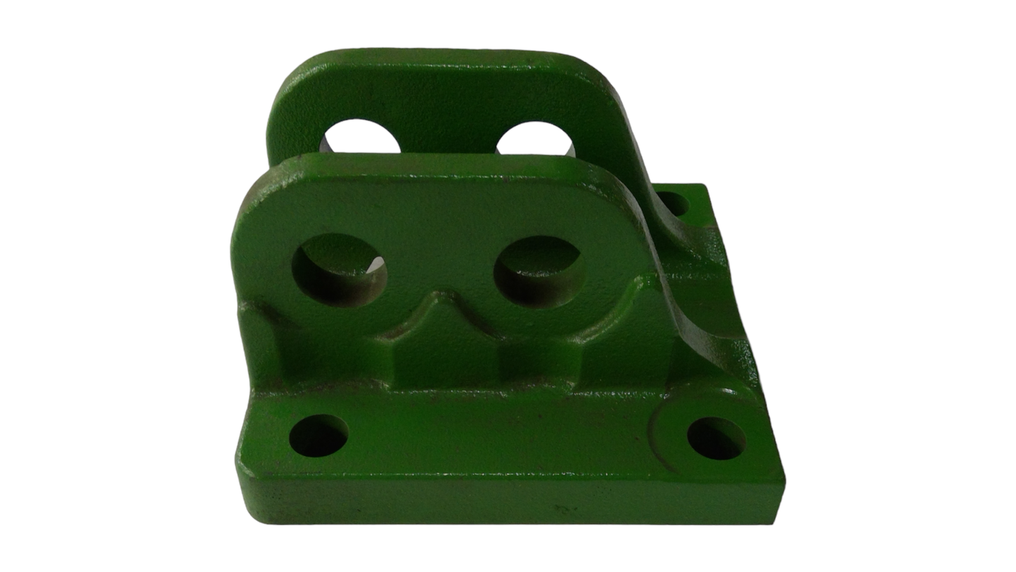 New OEM Genuine John Deere Bracket, Part # R117940