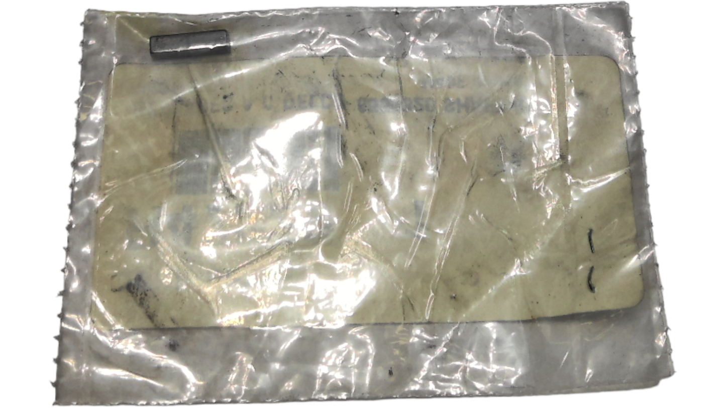 New OEM Genuine John Deere Shaft Key, Part # R47229