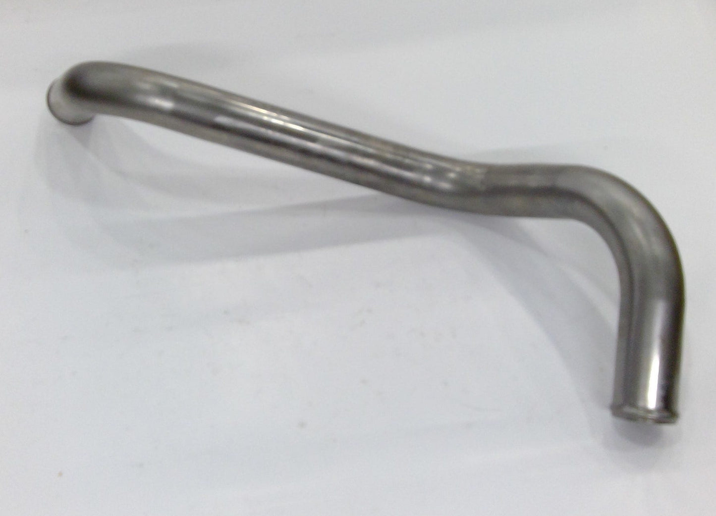 New OEM Genuine John Deere Tube, Part # R517479