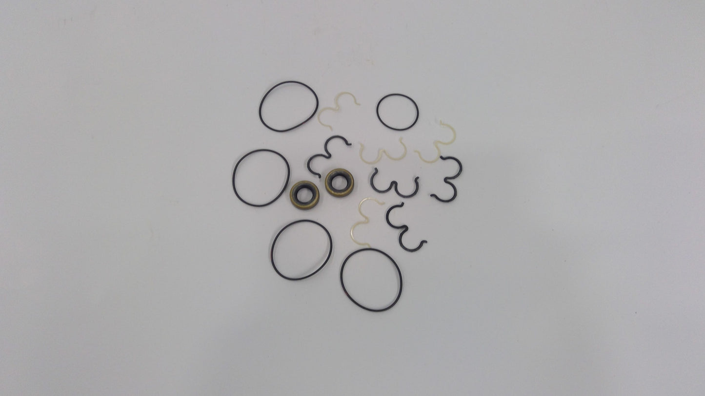 New OEM Genuine John Deere Seal Kit, Part # RE151779