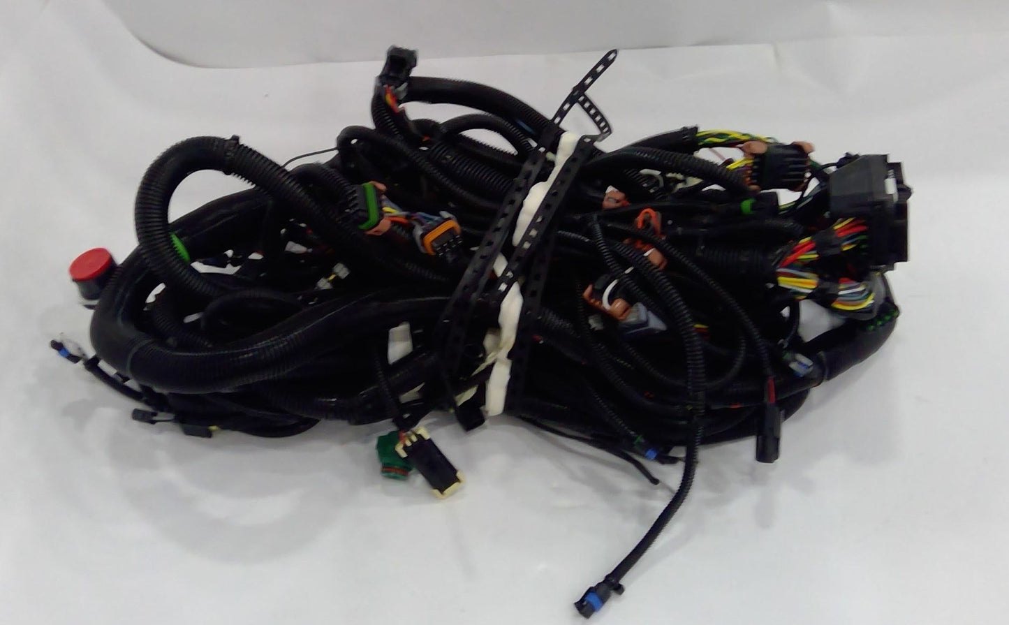 New OEM Genuine John Deere Chassis Wiring Harness, Part # RE179005