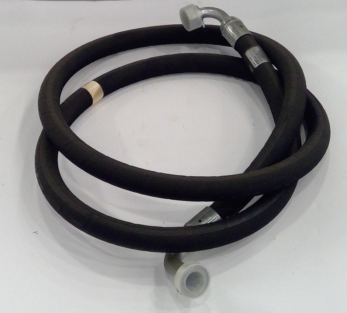 New OEM Genuine John Deere Hydraulic Hose, Part # RE205751