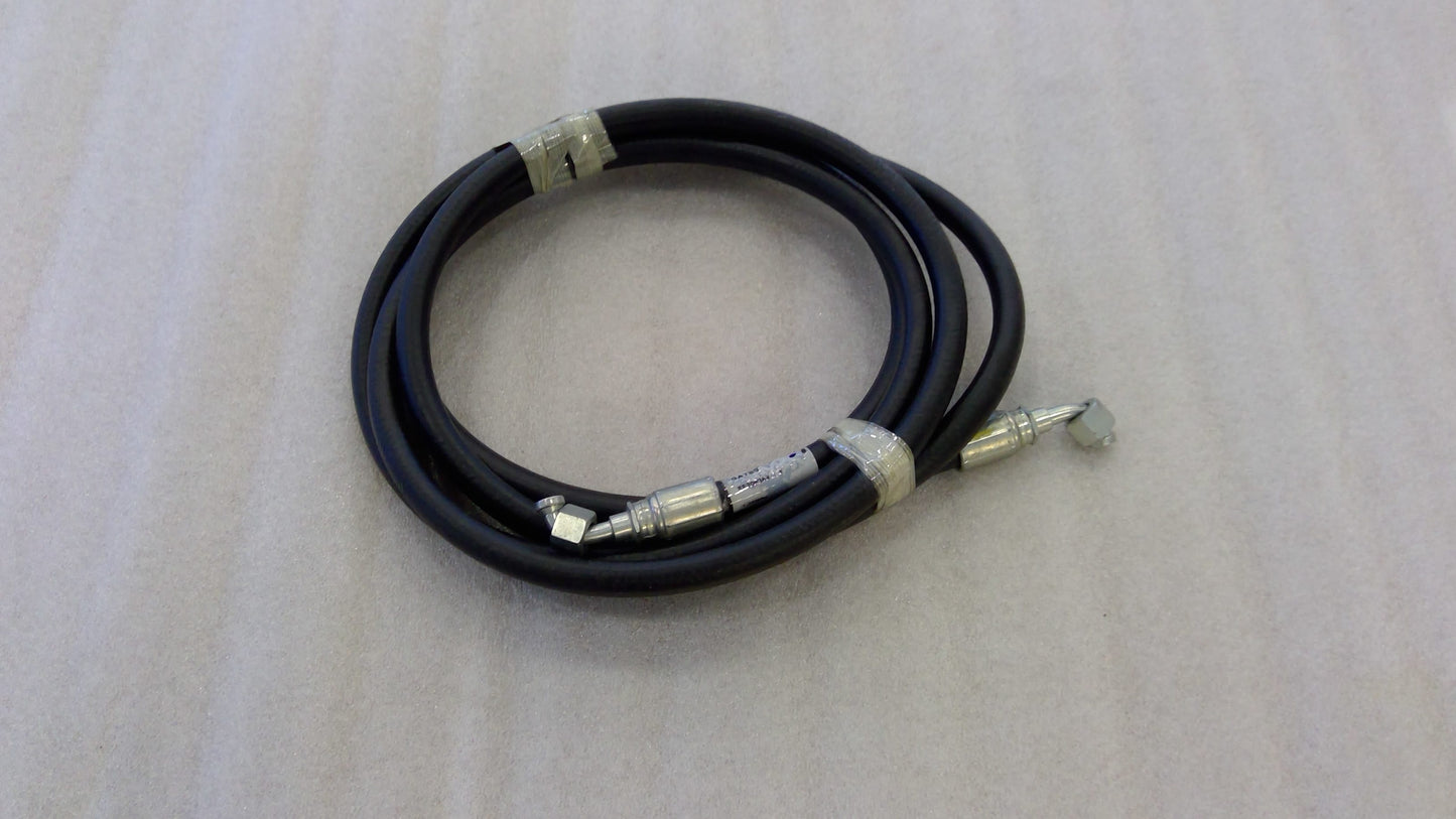New OEM Genuine John Deere Hose, Part # RE206369