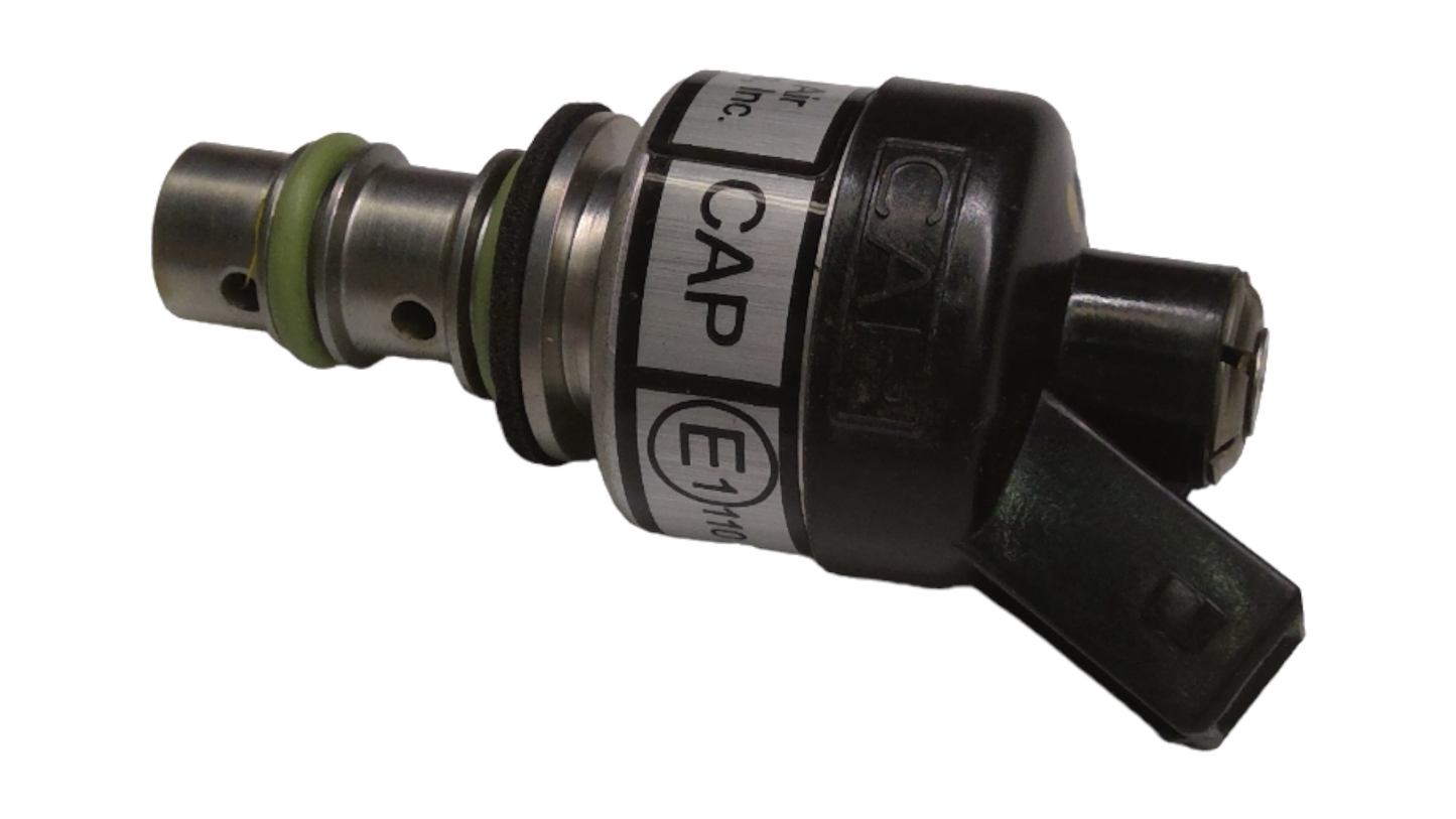 New OEM Genuine John Deere Injection Nozzle, Part # RE520515