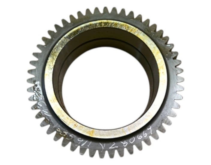 New OEM Genuine John Deere Gear, Part # YZ80669