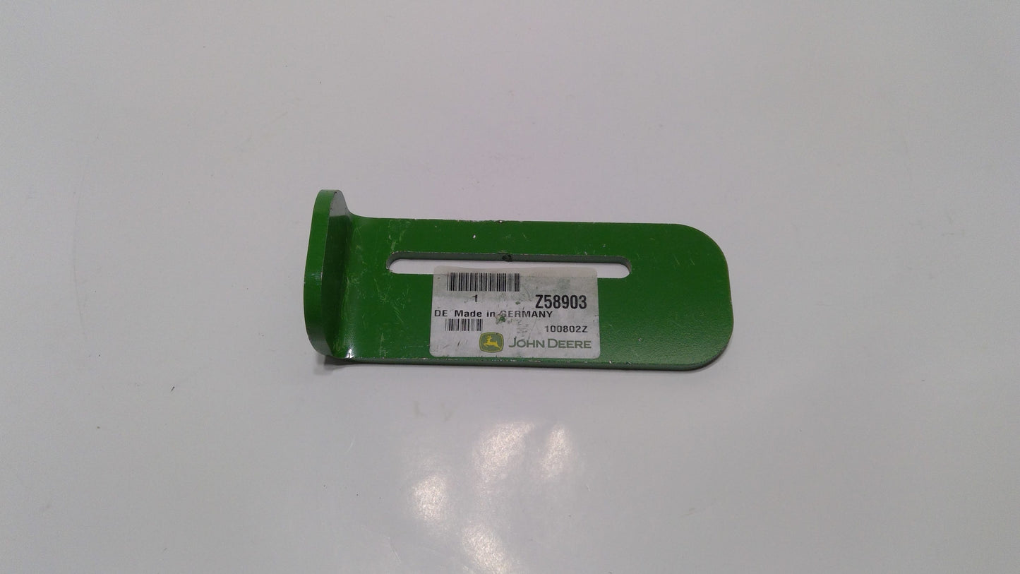 New OEM Genuine John Deere Angle, Part # Z58903