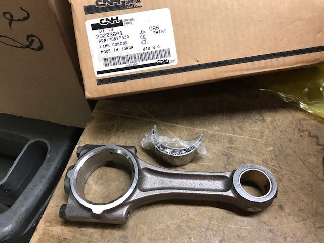 New OEM Genuine CNHi, Link Conrod - Part # 202236A1
