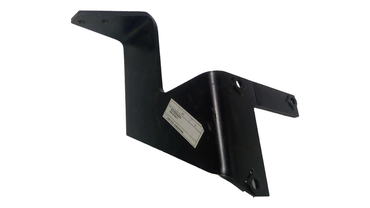 New OEM Genuine CNHi, Bracket - Part # 82020424