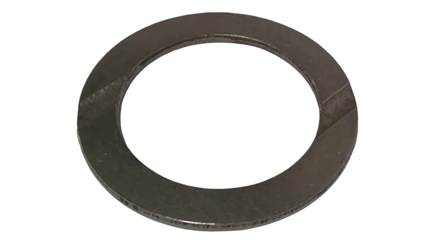 New OEM Genuine CNHi, Ring - Part # 84021833
