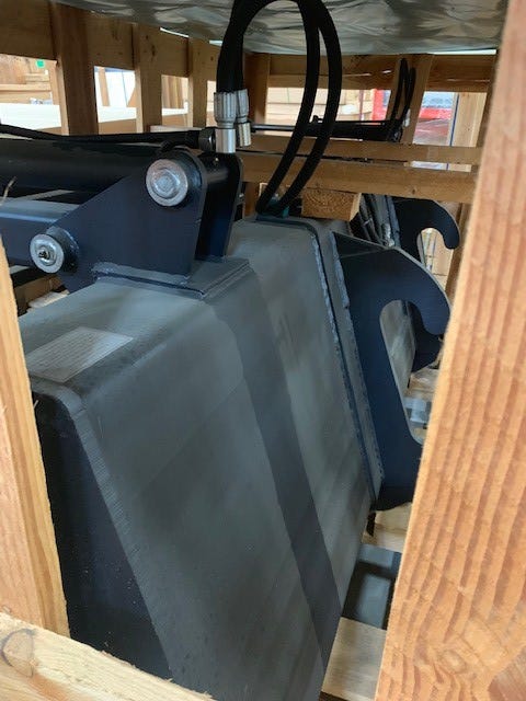 New OEM Genuine CNHi, Bucket - Part # 84160786