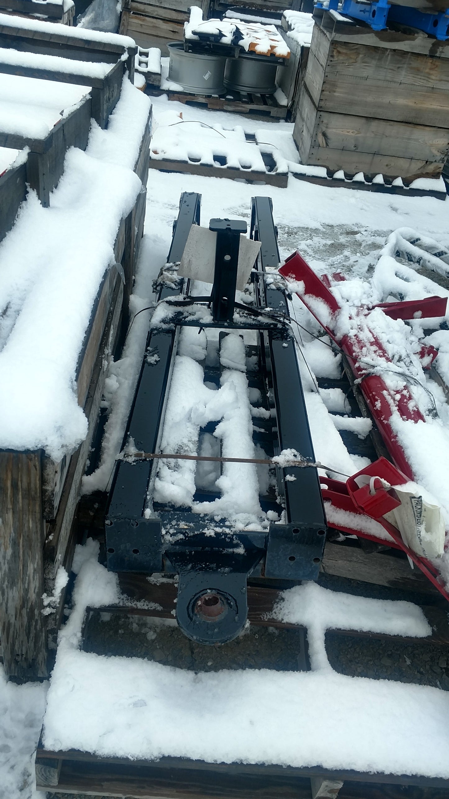 New OEM Genuine CNHi, Hitch - Part # M1640350