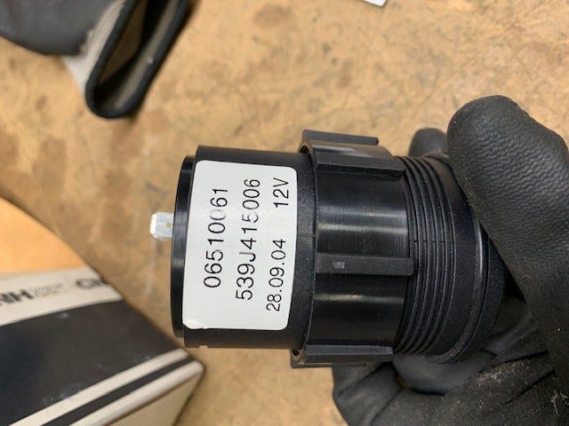 New OEM Genuine CNHi, Speedometer - Part # 2929591