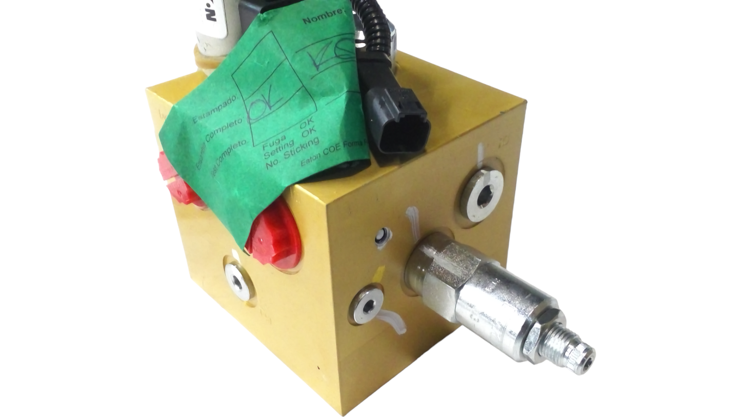 New OEM Genuine CNHi, Manifold - Part # 47570785