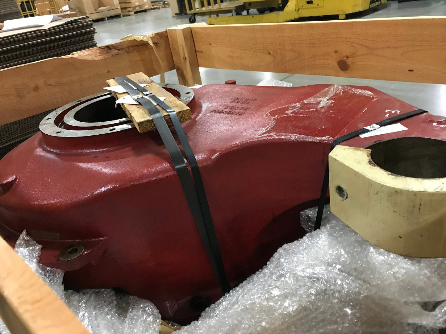 New OEM Genuine CNHi, Housing Final Drive - Part # 76040720