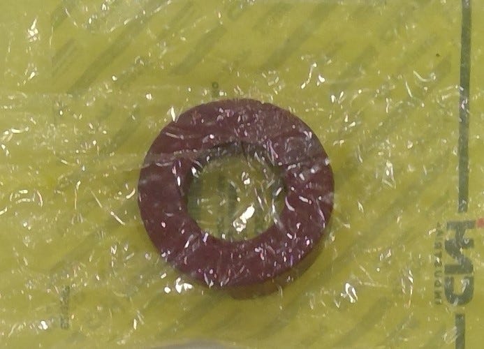 New OEM Genuine CNHi, Retainer - Part # PO2932
