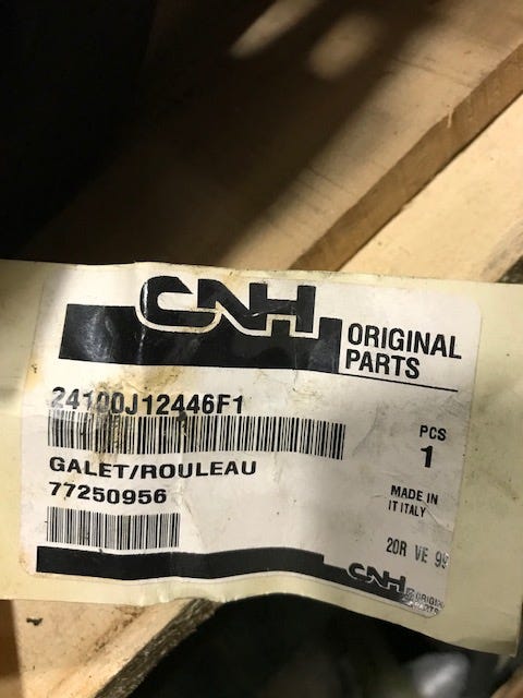 New OEM Genuine CNHi, Roller - Part # 24100J12446F1