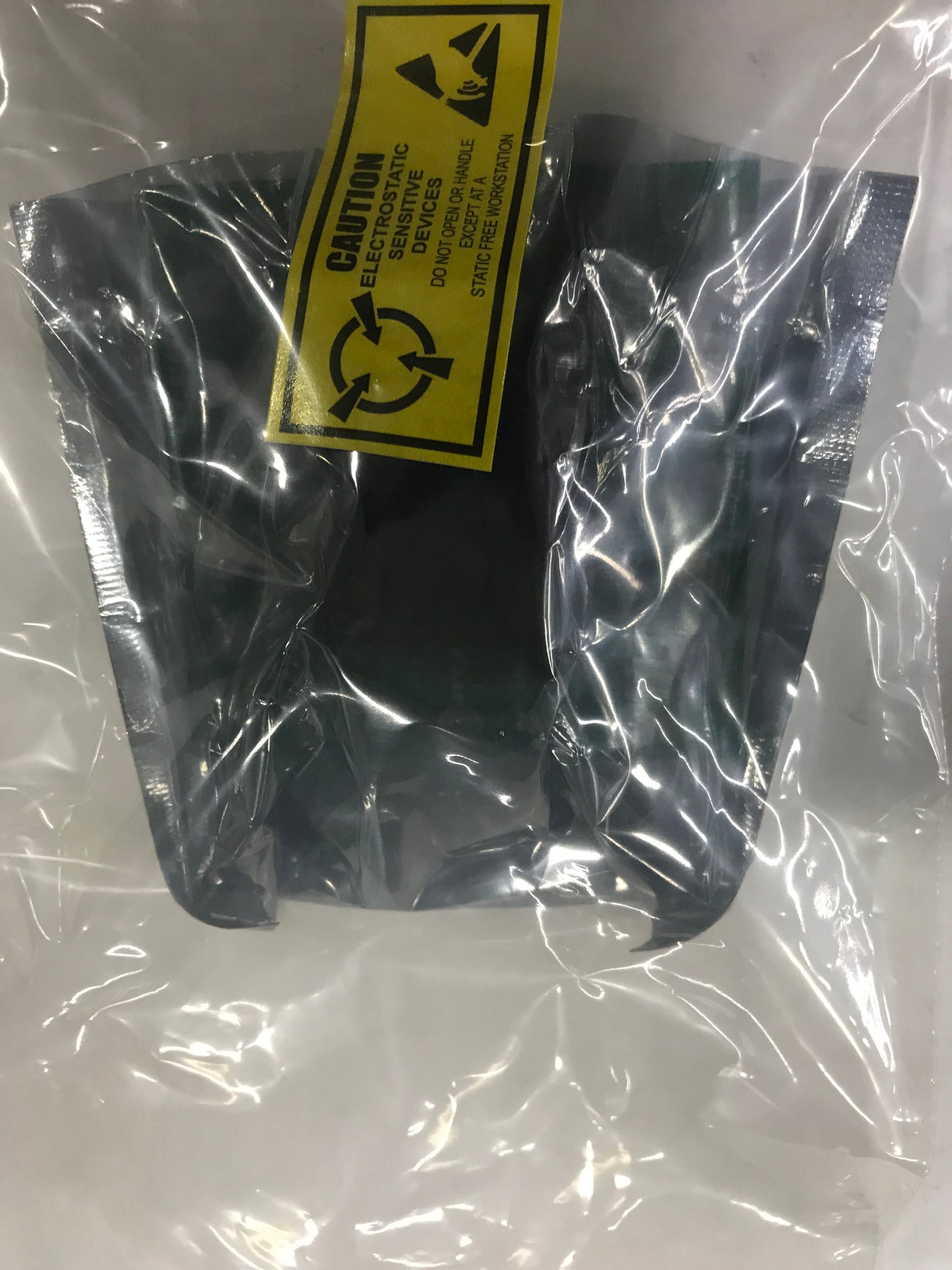 New OEM Genuine CNHi, Plug - Part # 380002723