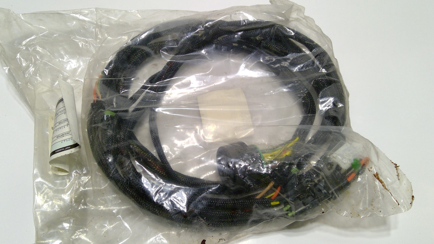 New OEM Genuine CNHi, Harness - Part # 437075A2