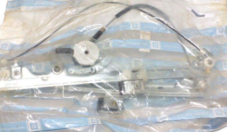 New OEM 1999-2007 Chevrolet GMC C/K Truck Driver's Left Front Window Regulator, Part # 15046507