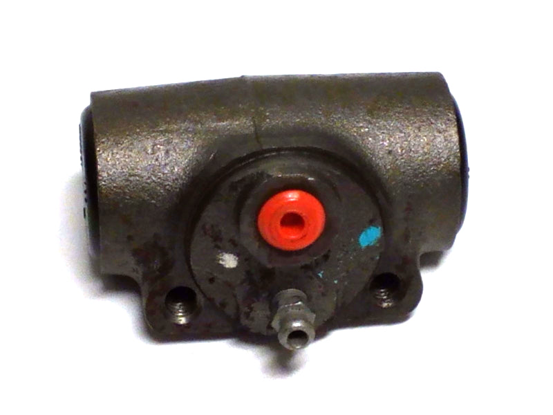 New OEM Chevrolet Express 2500 , Ram 3500, Savana 2500 Drum Brake Wheel Cylinder, Part # 18004794
