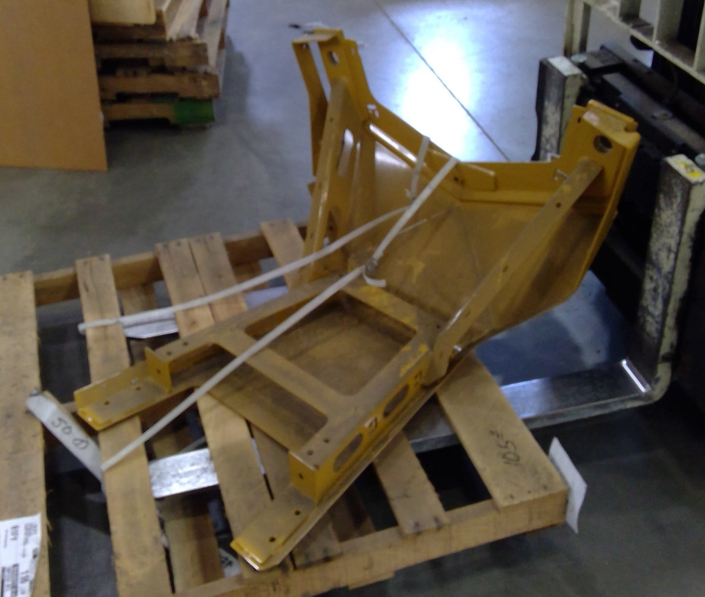 New OEM Genuine Caterpillar, Support As R - Part # 3340170