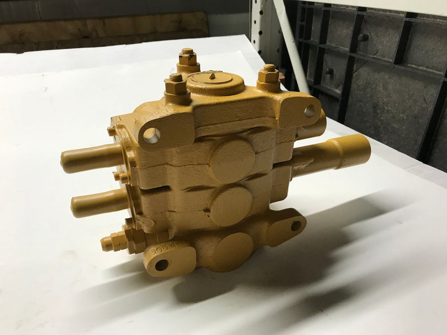 New OEM Genuine Caterpillar, Valve G - Part # 4T0910