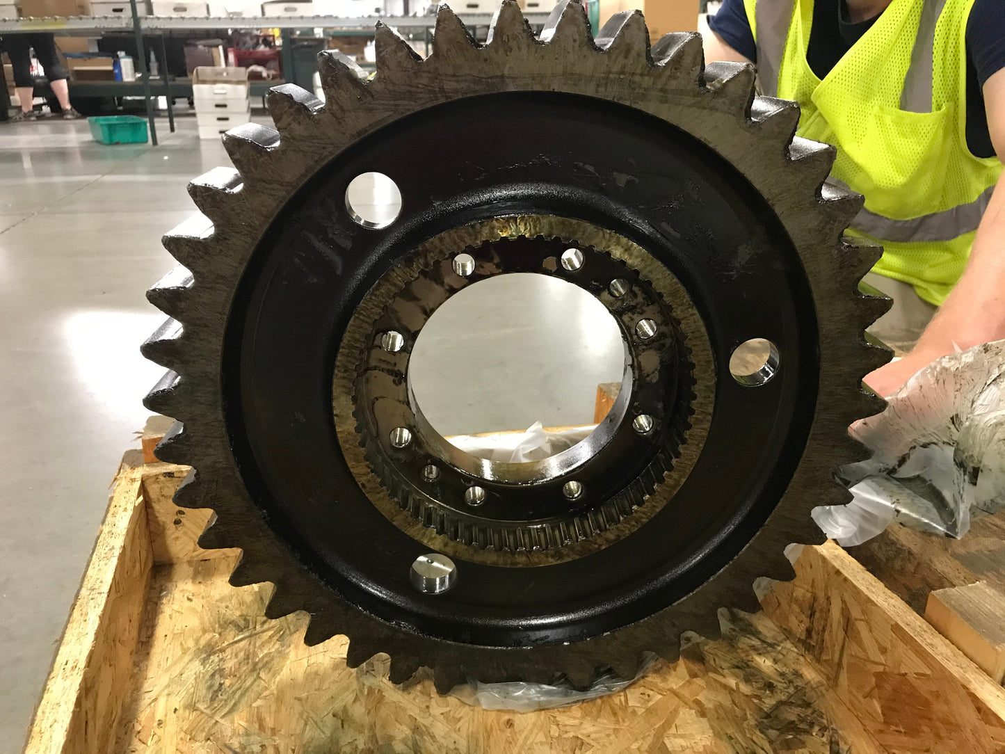 New OEM Genuine Caterpillar, Gear - Part # 9U8155