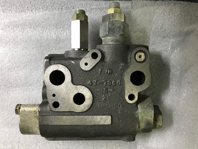 New OEM Genuine Caterpillar, Valve G - Part # 9T4097