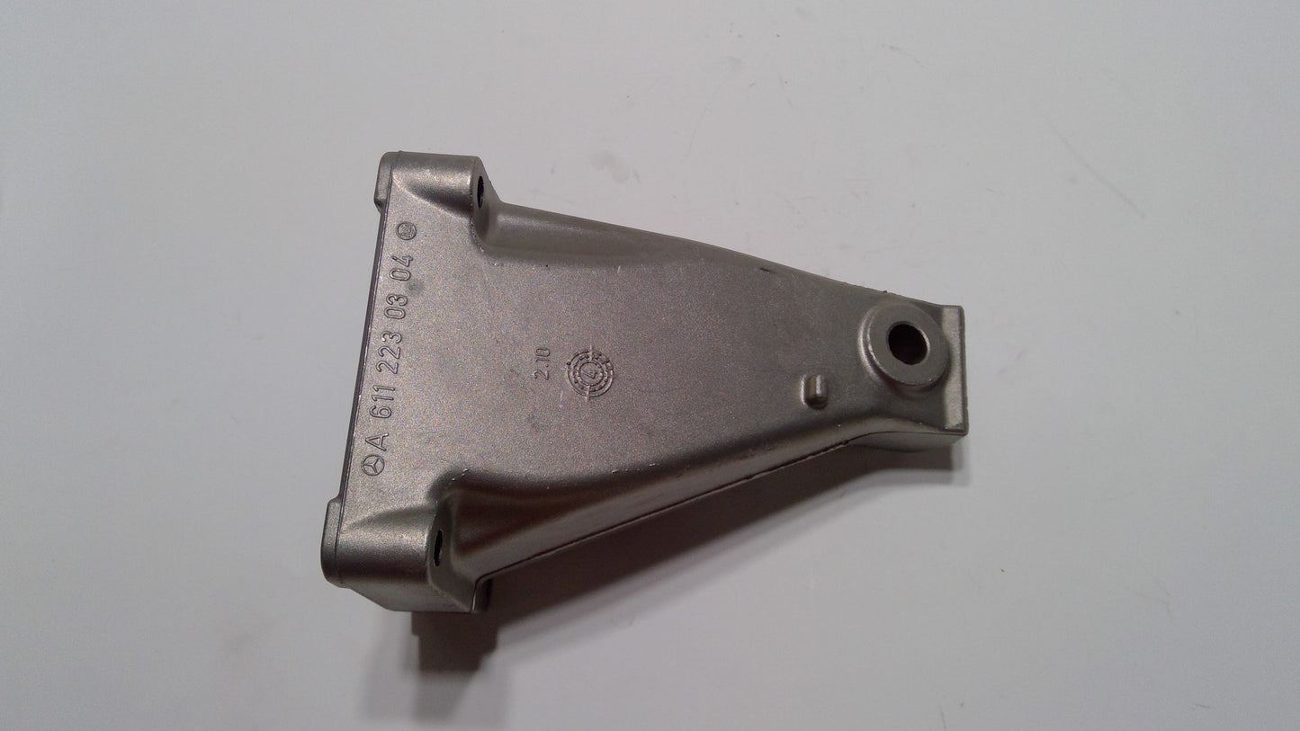 New 2002-2006 Fits Chrysler Sprinter 2500 Support-Engine - Part # 5103988AA