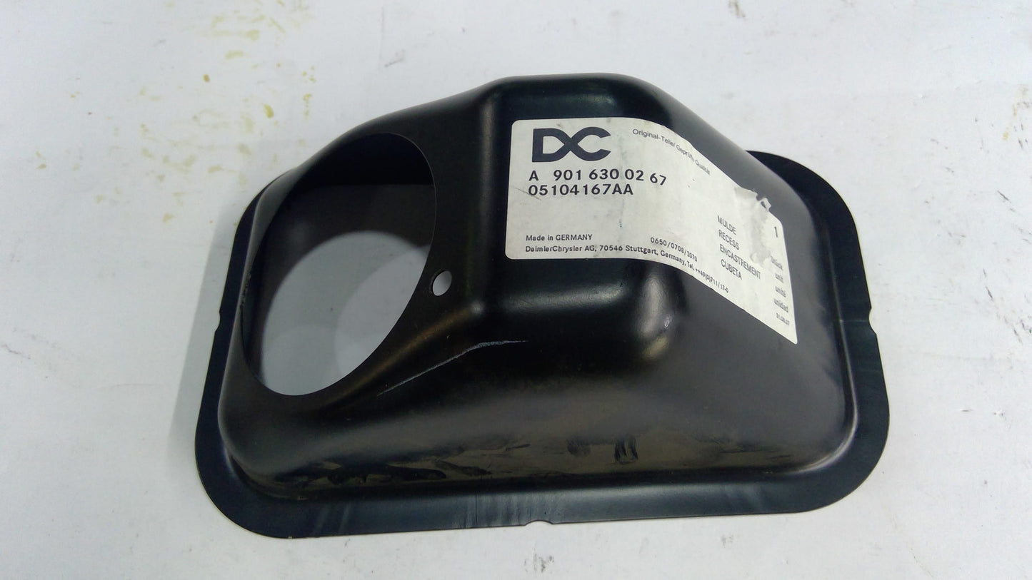 New 2002-2006 Fits Chrysler Sprinter 2500 Door Fuel-Fuel Filler - Part # 5104167AA