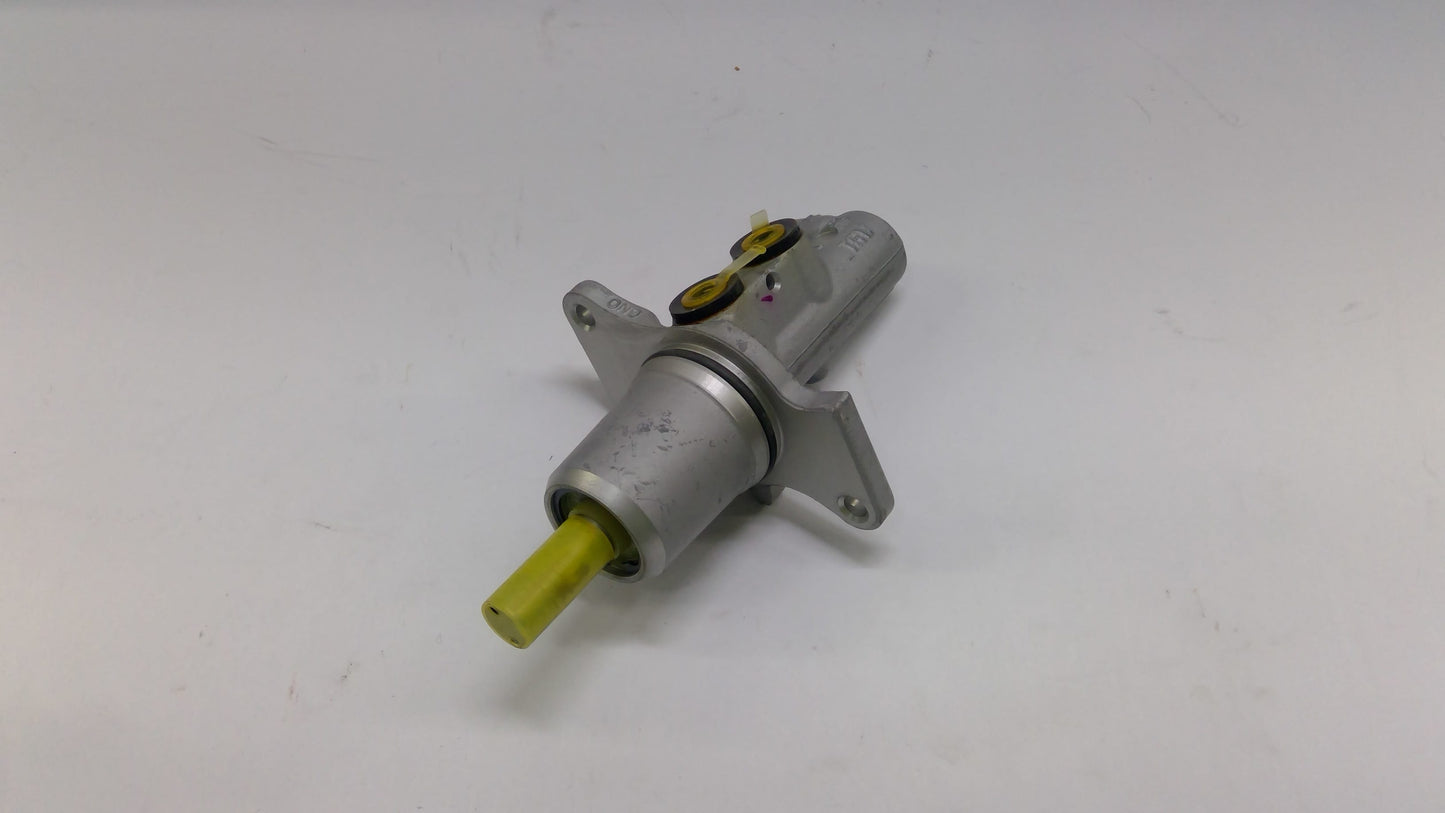 New 2002-2006 Fits Chrysler Sprinter 2500 Brake Mastr Cylinder - Part # 5119355AA