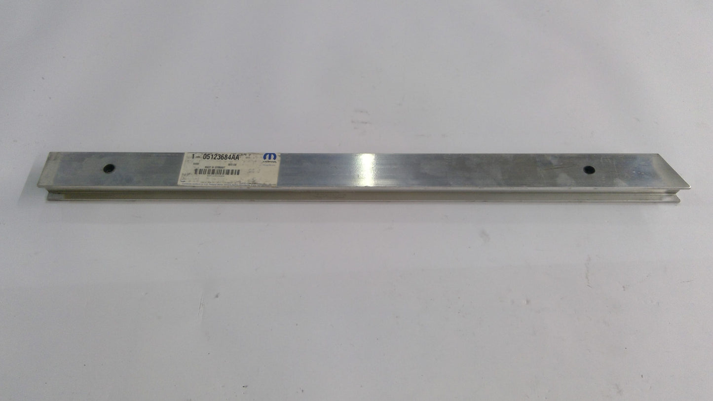 New 2002-2006 Fits Chrysler Sprinter 2500 Reinfmnt-Door Inner - Part # 5123684AA