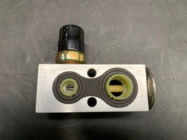 New 1997-1999 Fits Chrysler Neon Valve-A/C Expansion - Part # 5264744