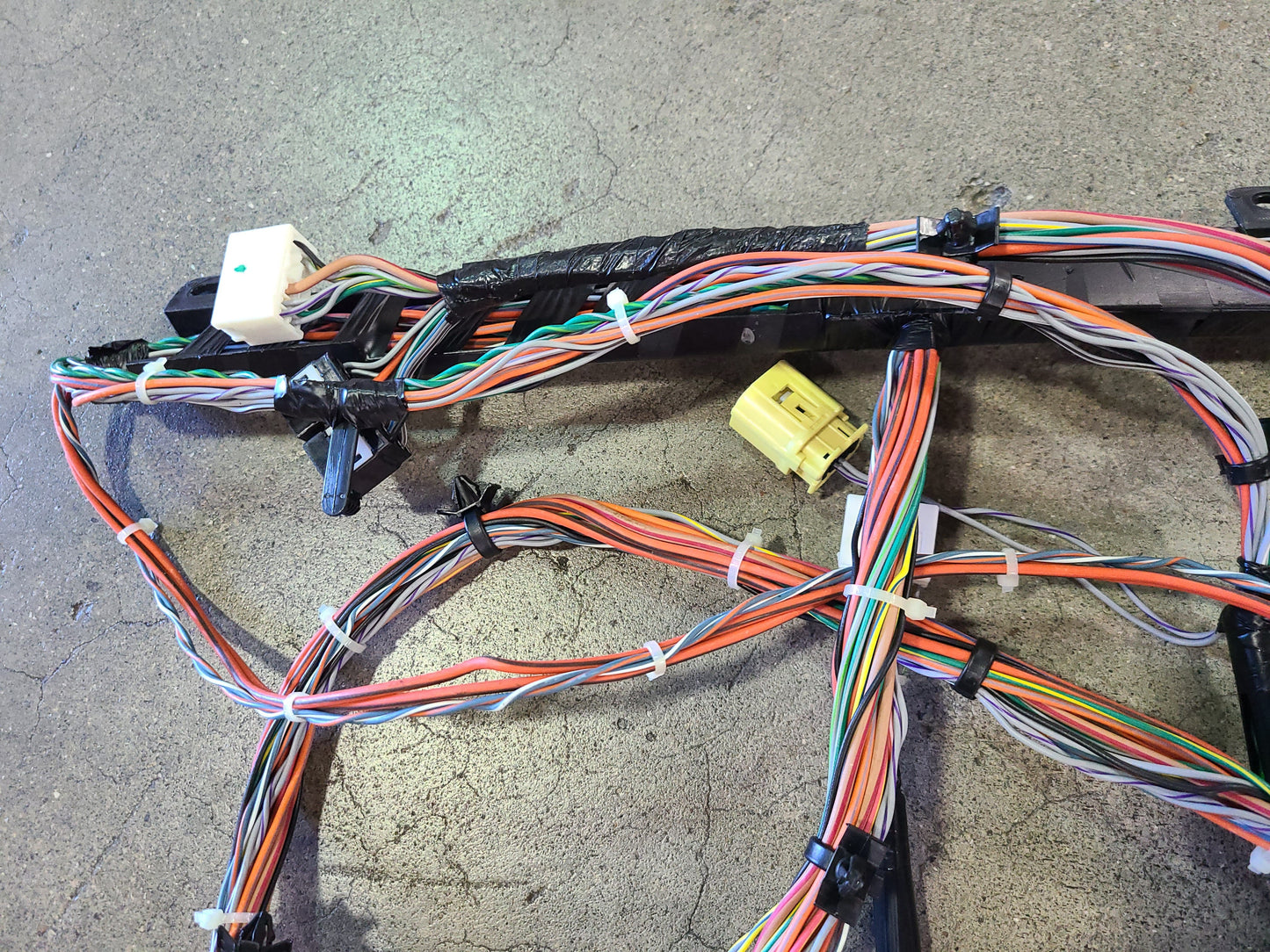 New 2008 Fits Chrysler 3500, 4500, 5500 Wiring-Body - Part # 68030018AB