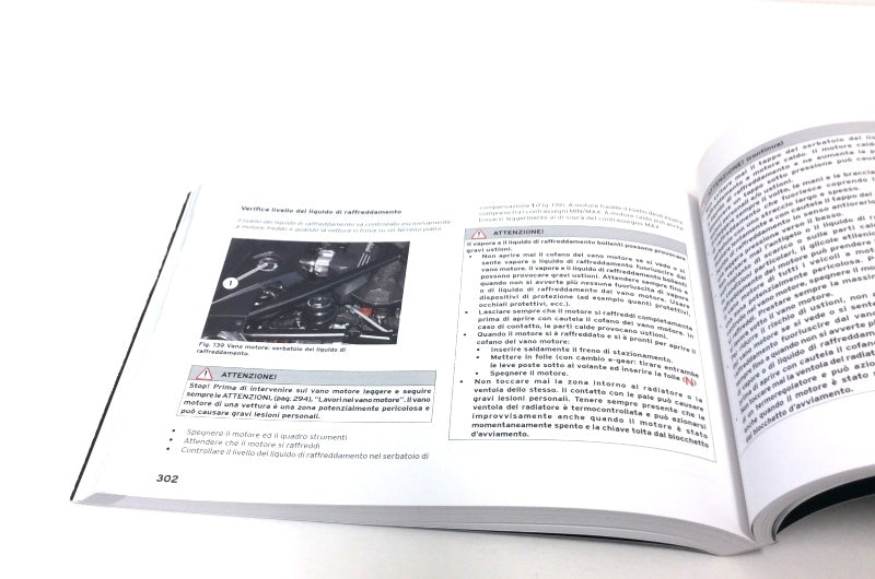 New 2012 Lamborghini Aventador LP700-4 Owner’s Manual Handbook – Italian Specification