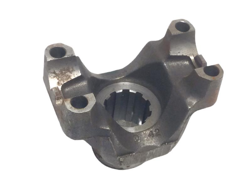 New OEM 1973-1974 Chevy GMC Truck T20 Differential Yoke, Part # 6259082