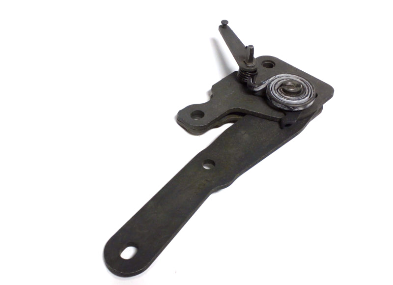 New OEM 2002-2003 Chevrolet GMC Truck & SUV Passenger Right Seat Latch Assembly, Part #88940000