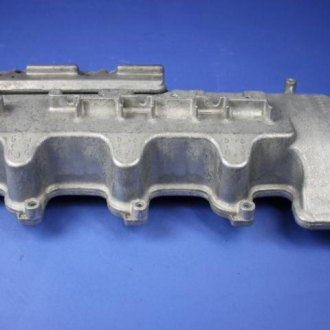 New OEM Right Engine Valve Cover Fits, 2004-2008 Chrysler Crossfire - Part # 5096479AA